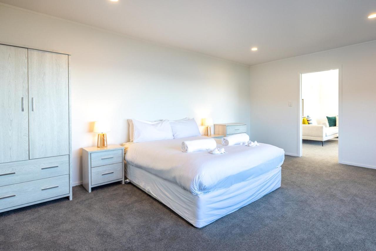 Driftwood Beach House With Spa Pool - Absolute Beachfront! Blackpool Eksteriør bilde