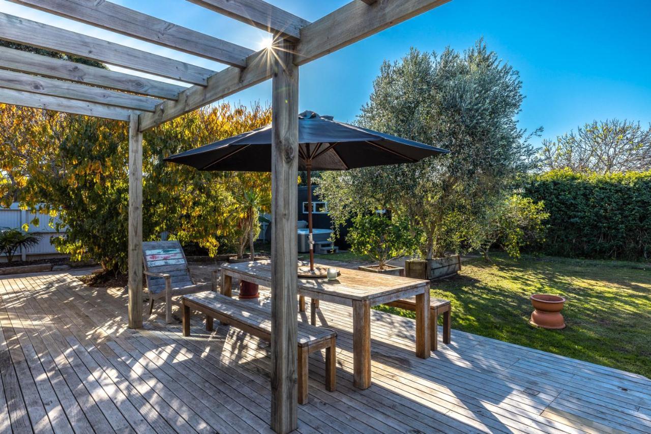 Driftwood Beach House With Spa Pool - Absolute Beachfront! Blackpool Eksteriør bilde